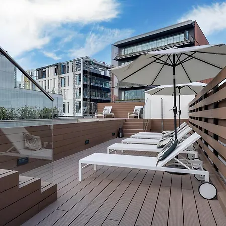 Luxury Loft With A Pool Lägenhet *